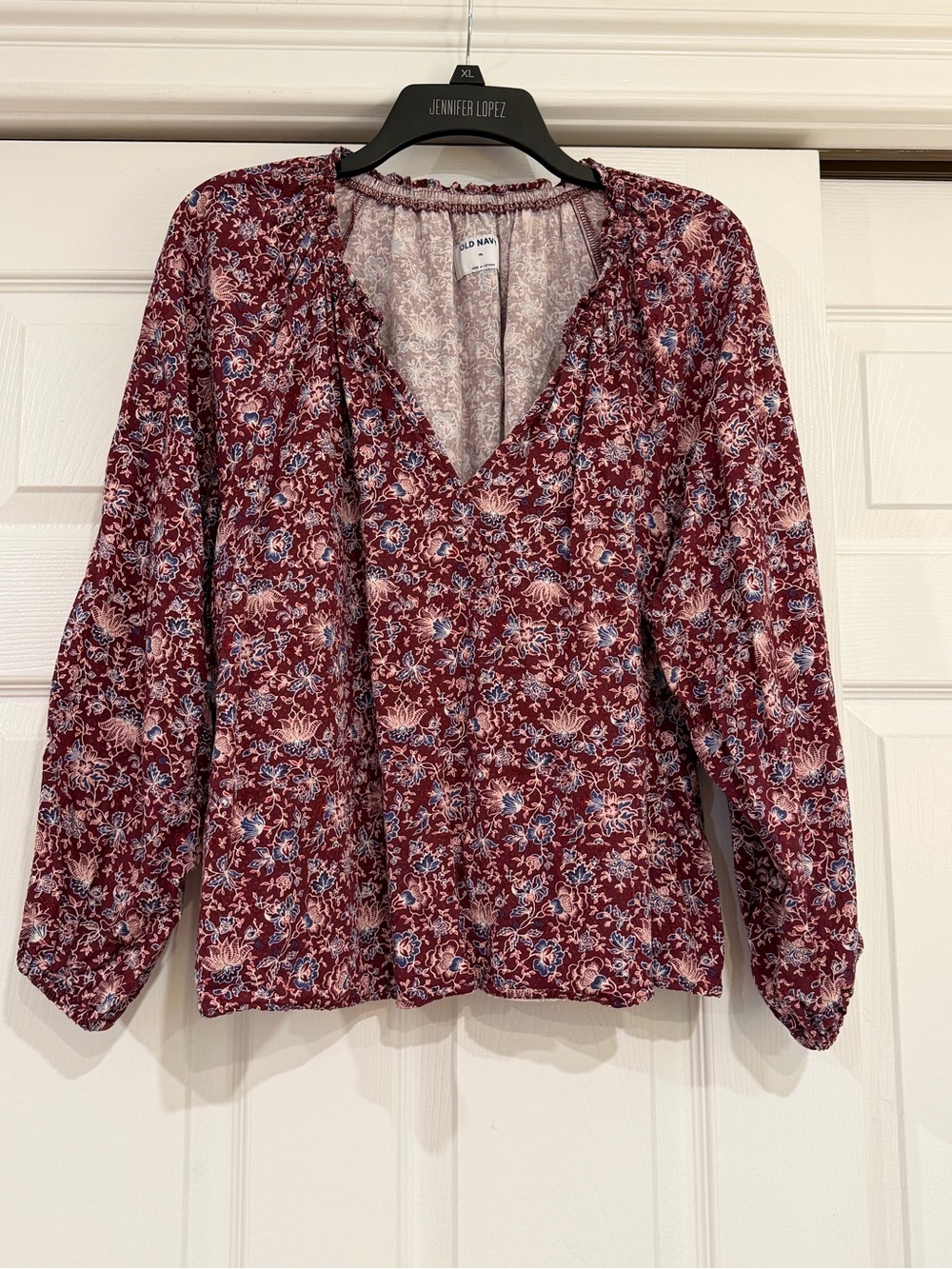 Old Navy Women's Burgundy Floral V-Neck Blouse Size XL